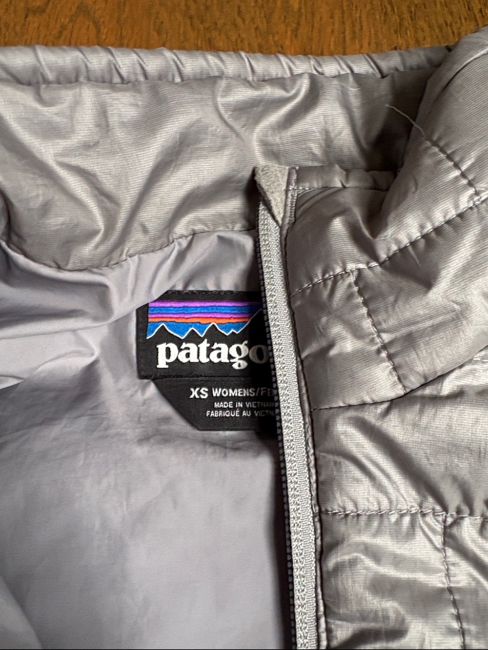 Patagonia Women's Nano Puff Parka size xs - Picture 3 of 4